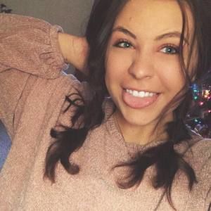 Meet your Posher, Maegan